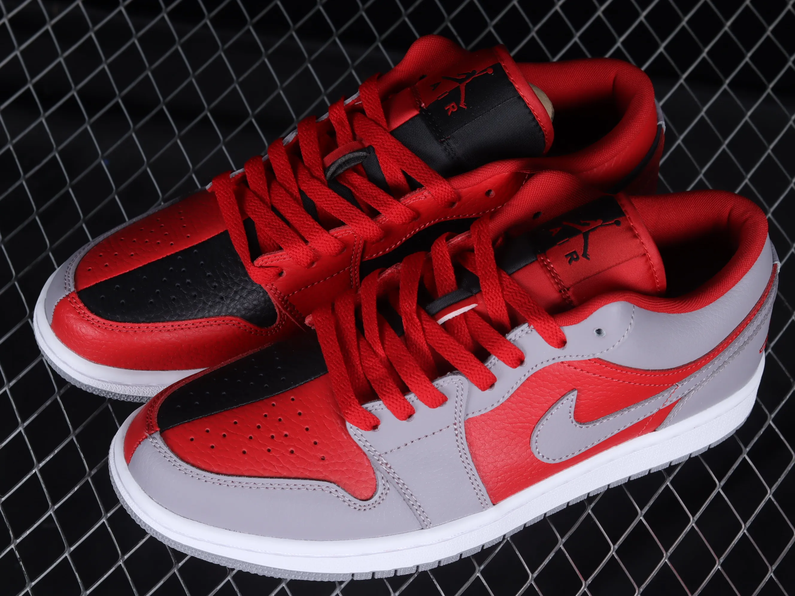 All categories Air Jordan Jordan series basketball shoes Air Jordan 1 Low Air Jordan 1 Low AJ1 Joe 1 gray red yin and yang color DR0502-600